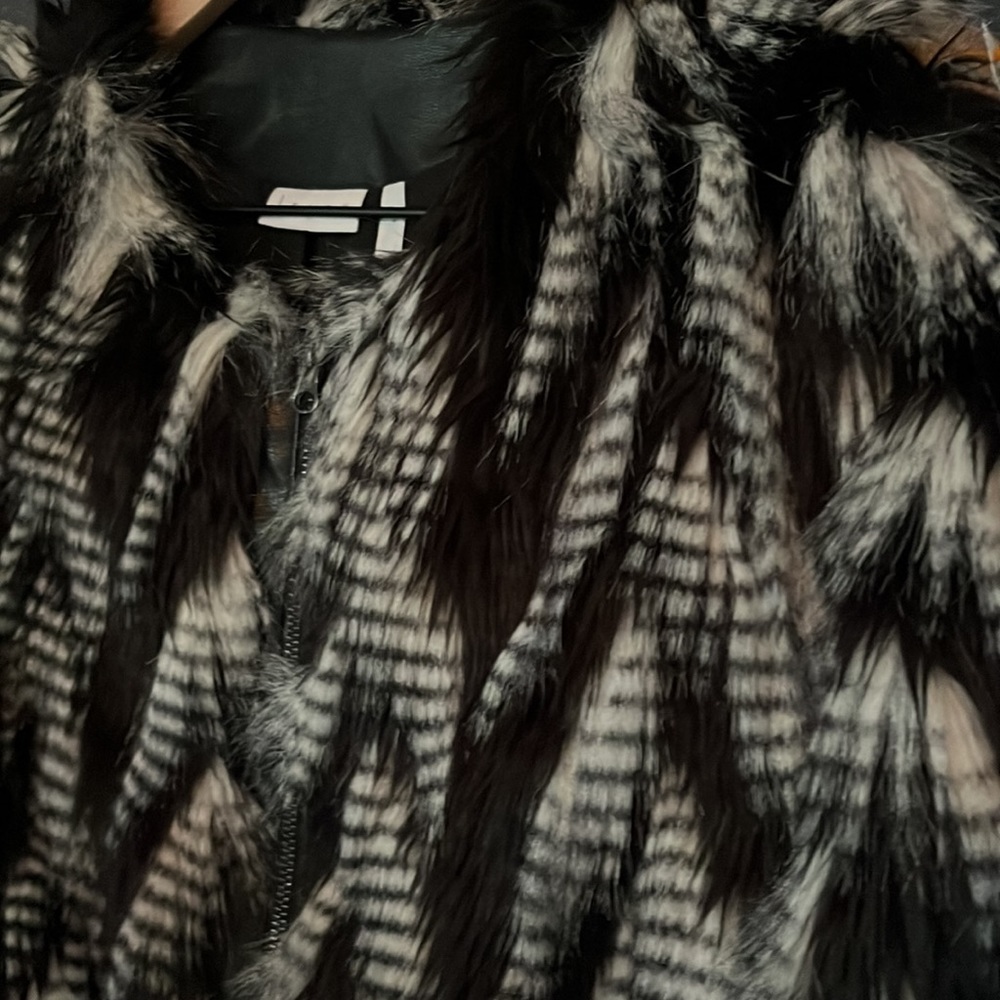 NWT LEITH Faux Fur/ Faux Leather Jacket - Picture 4 of 9